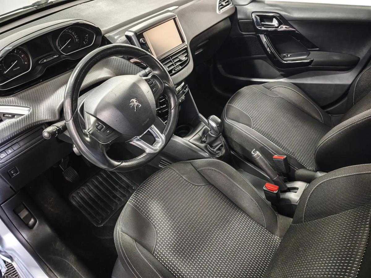 peugeot-208-2015-diesel-1560cc
