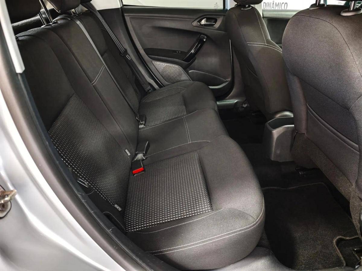 peugeot-208-2015-diesel-1560cc