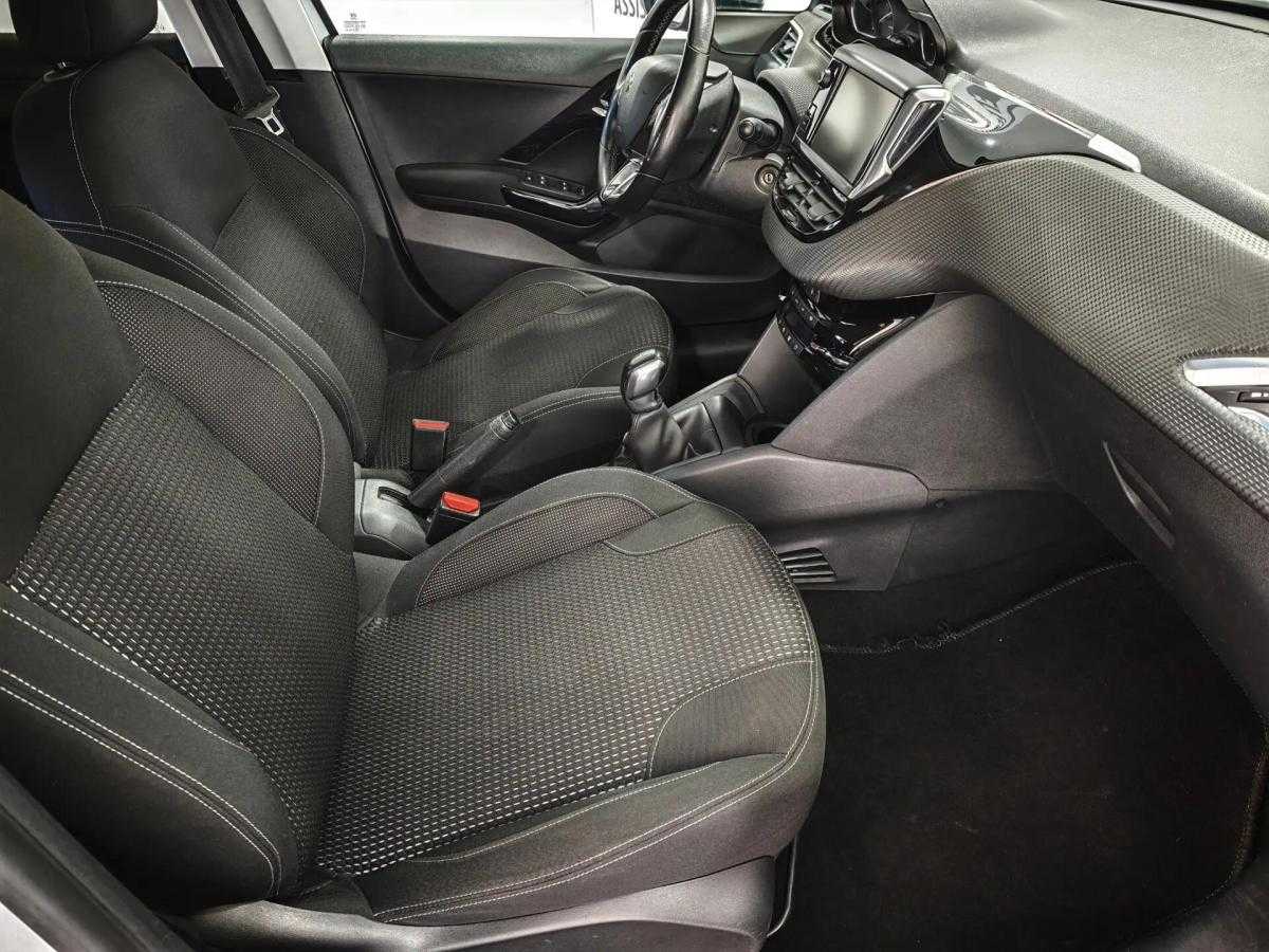 peugeot-208-2015-diesel-1560cc