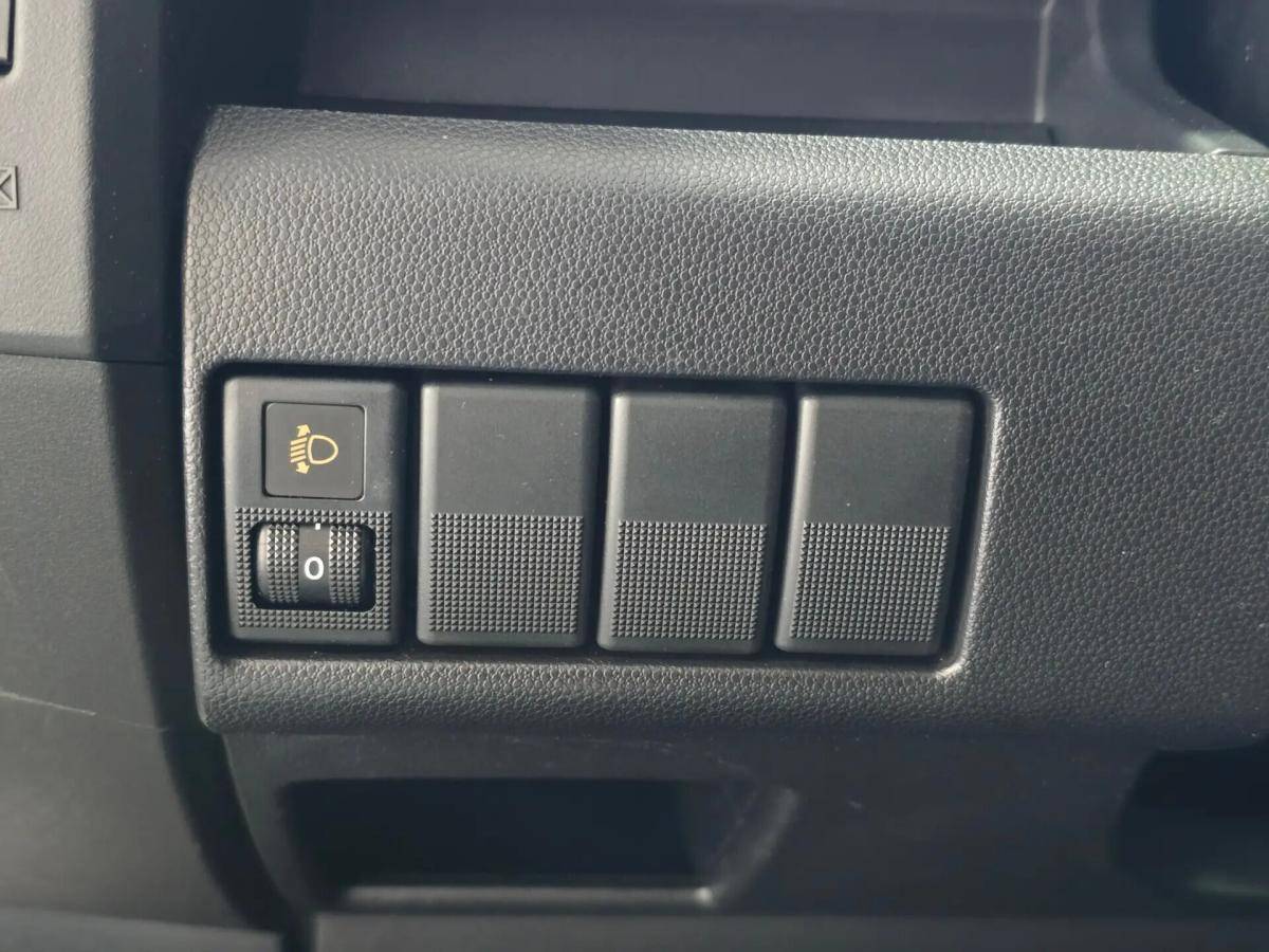 mazda-5-2007-diesel-1998cc
