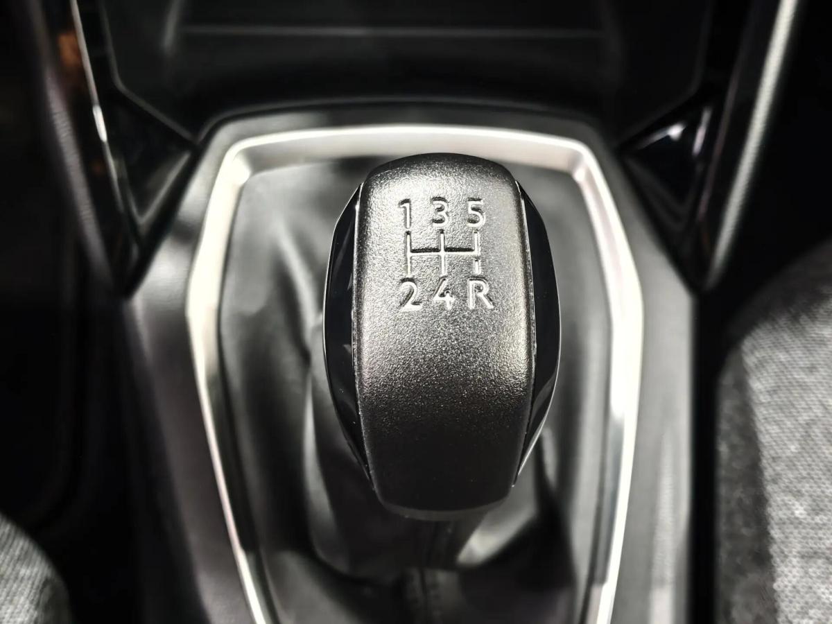 peugeot-208-2020-gasolina-1199cc