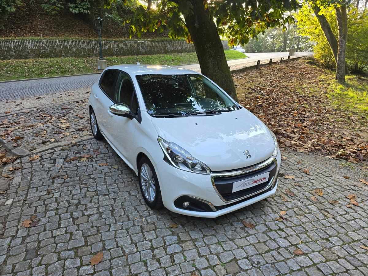 peugeot-208-2018-gasolina-1199cc