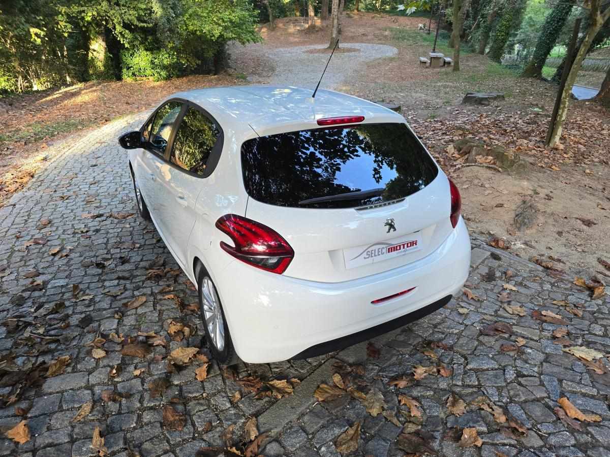 peugeot-208-2018-gasolina-1199cc