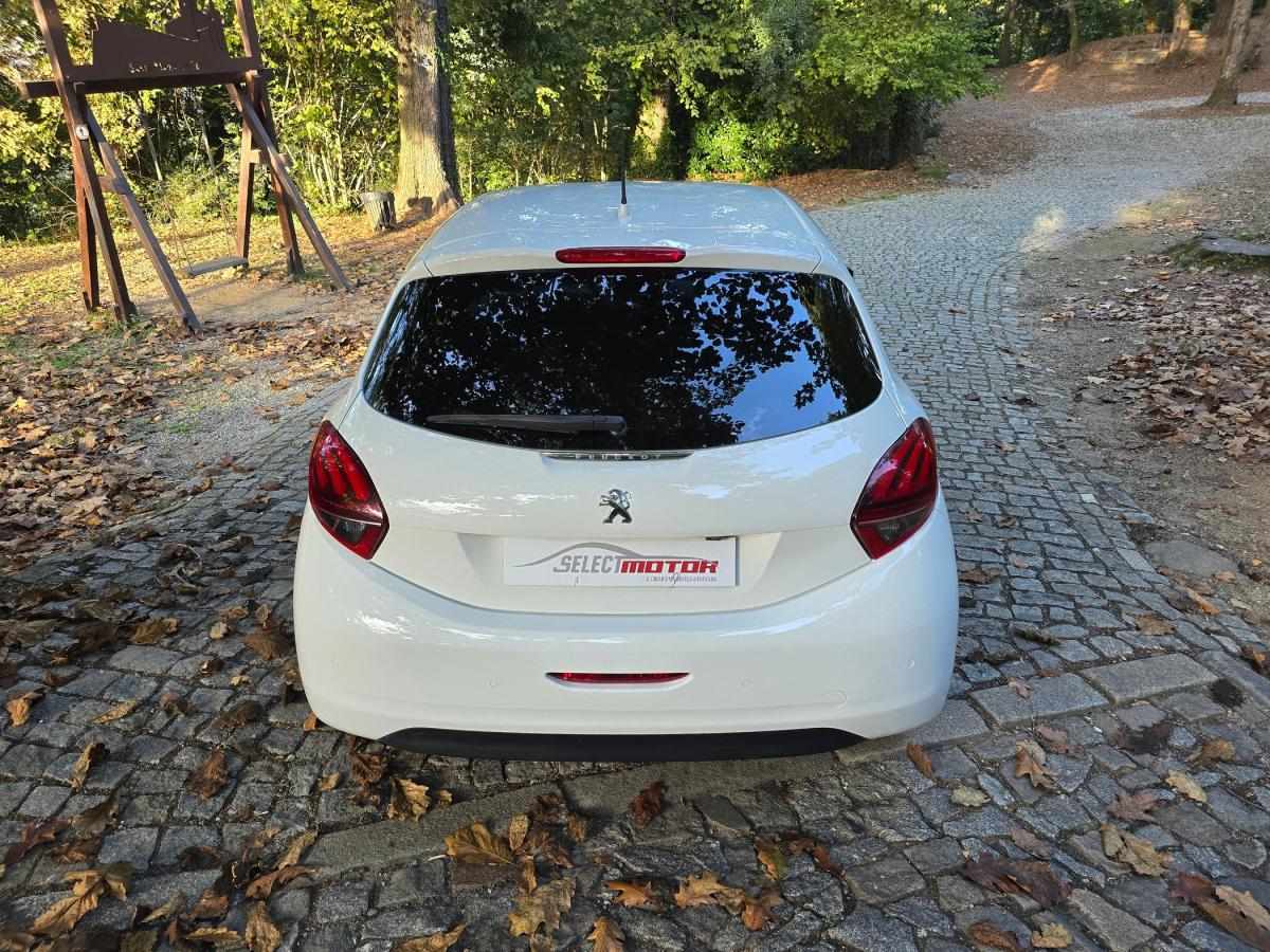 peugeot-208-2018-gasolina-1199cc