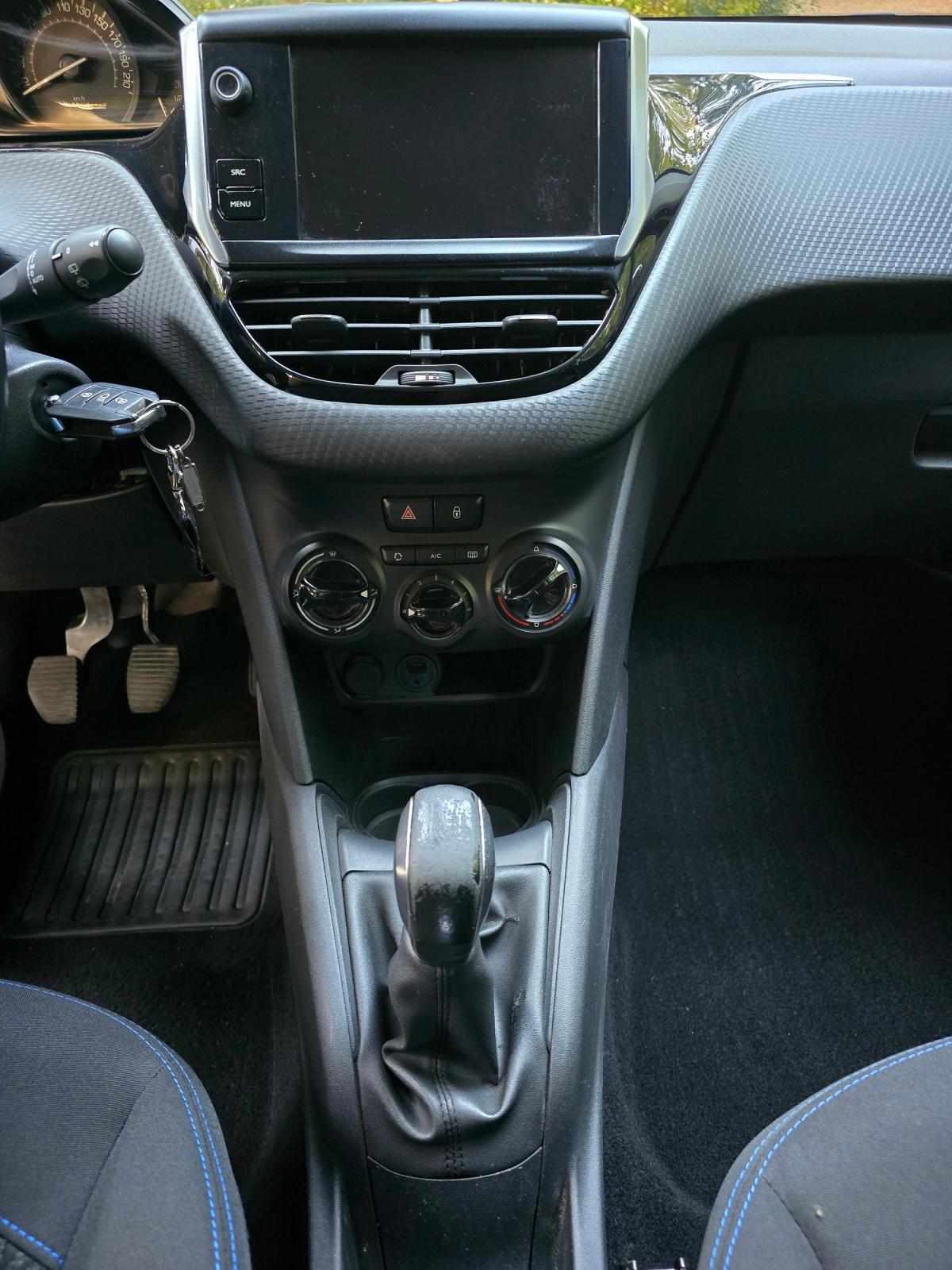 peugeot-208-2018-gasolina-1199cc