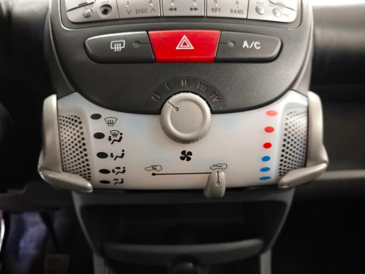 peugeot-107-2010-gasolina-998cc