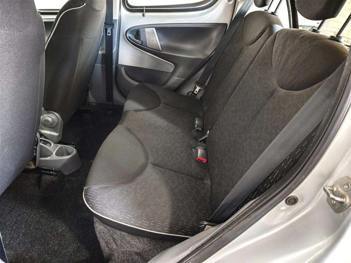 peugeot-107-2010-gasolina-998cc