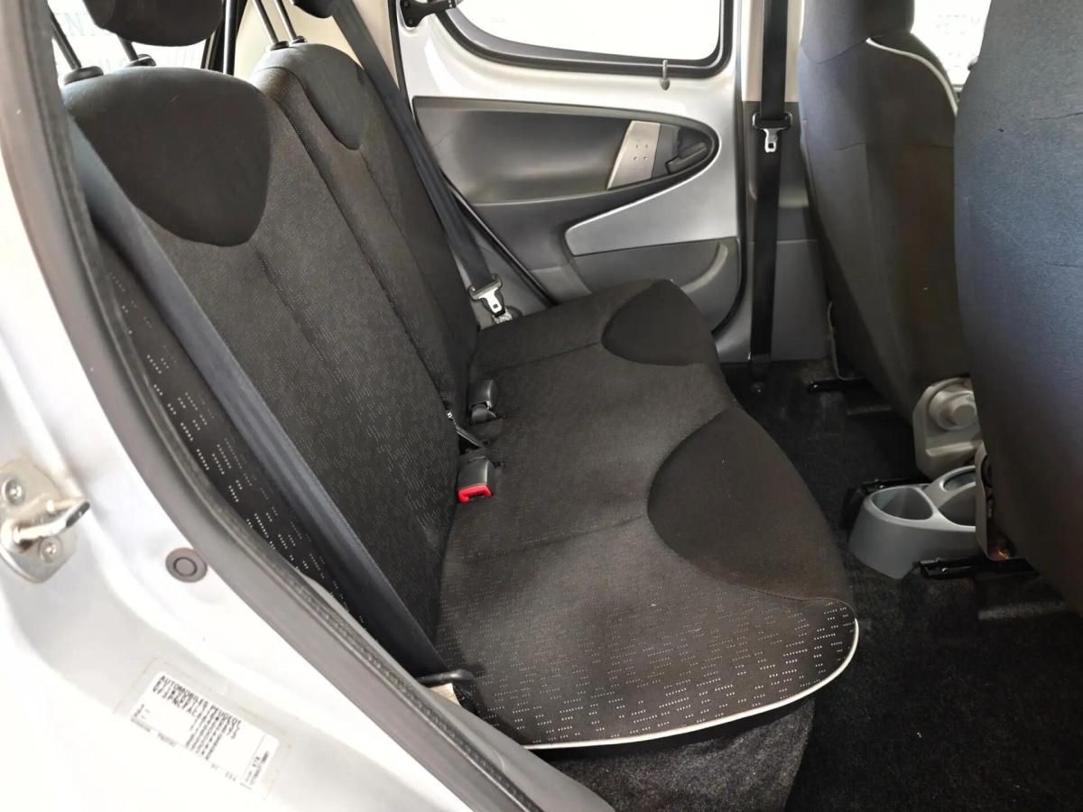 peugeot-107-2010-gasolina-998cc