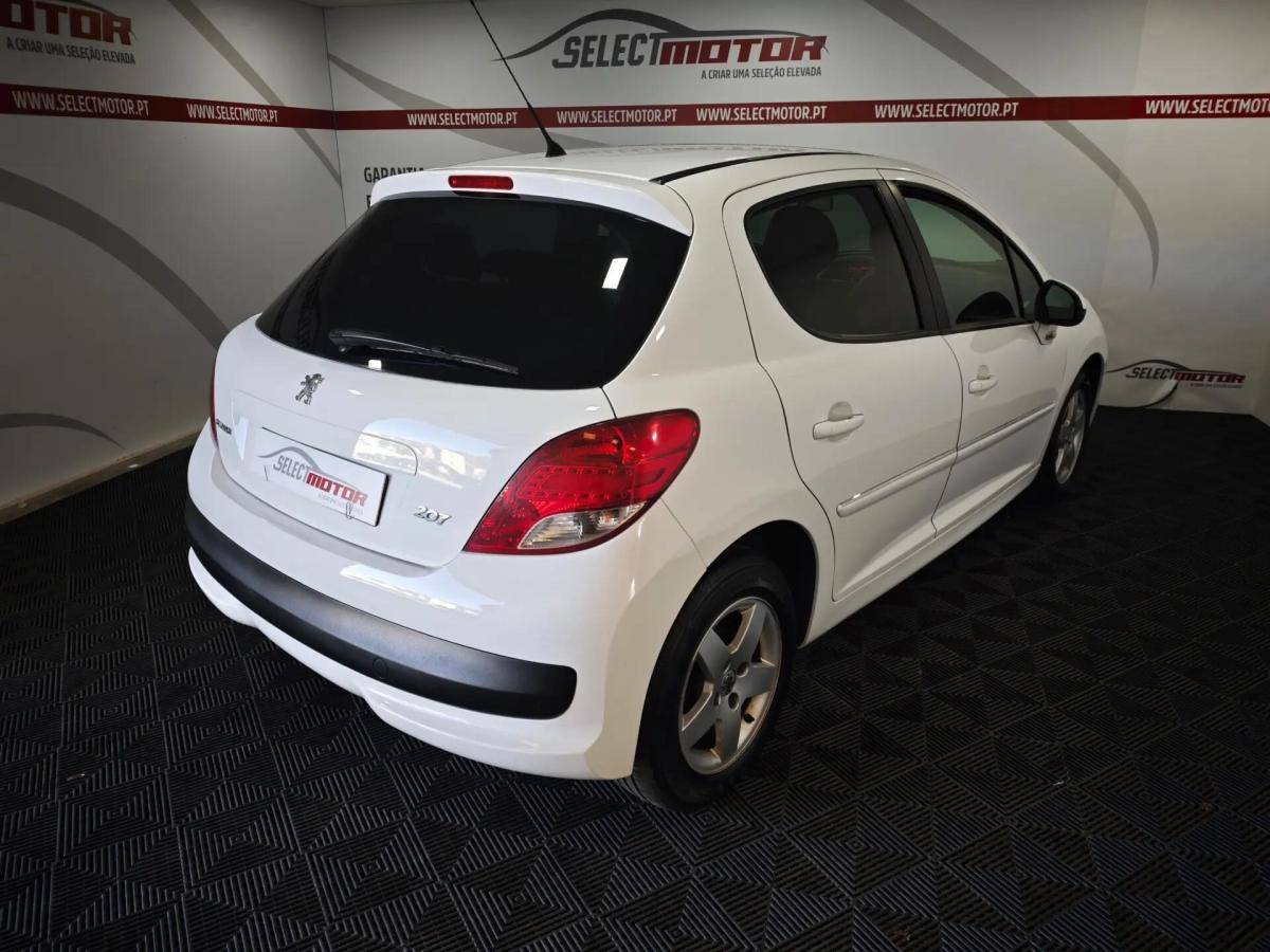 peugeot-207-2011-diesel-1398cc