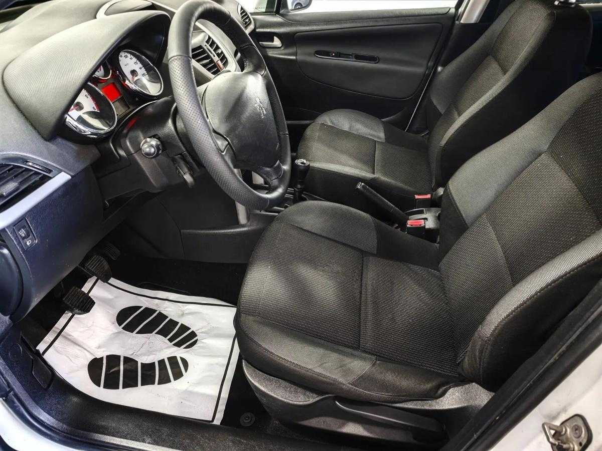 peugeot-207-2011-diesel-1398cc