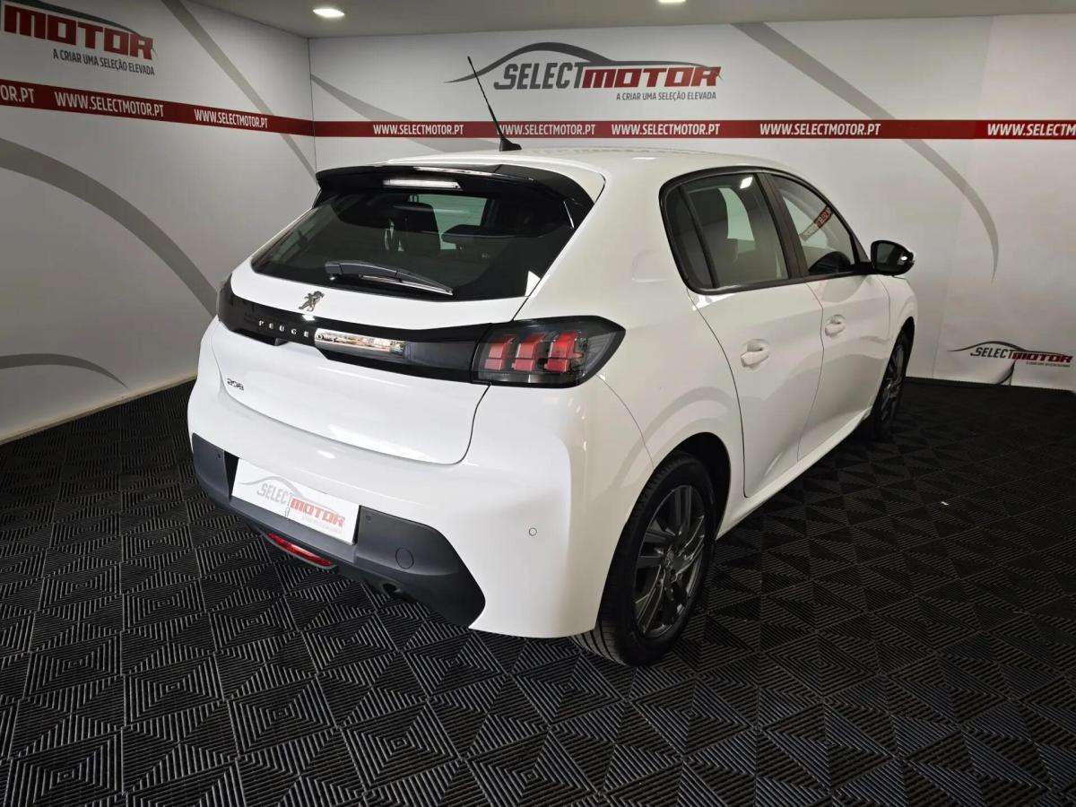 peugeot-208-2021-gasolina-1199cc
