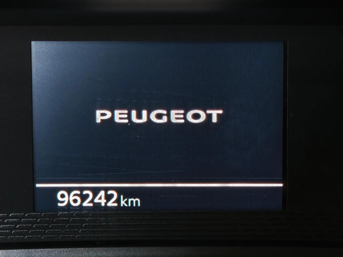 peugeot-208-2021-gasolina-1199cc