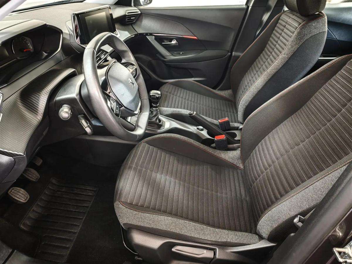 peugeot-2008-2022-gasolina-1199cc