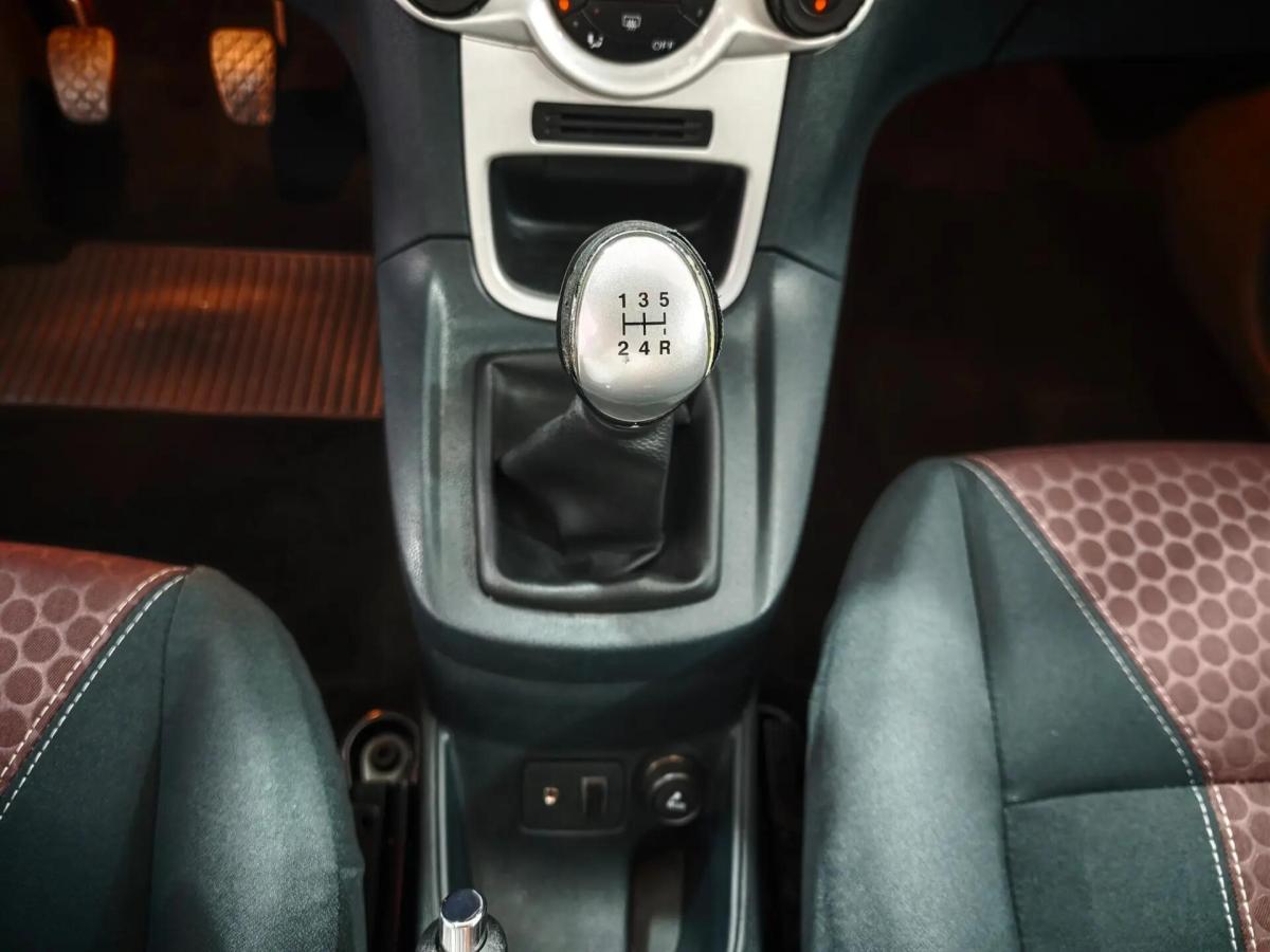 ford-fiesta-2009-gasolina-1242cc
