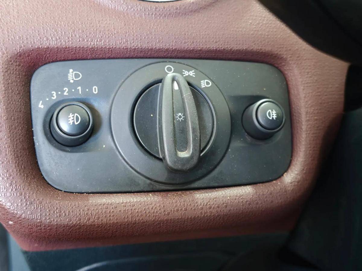 ford-fiesta-2009-gasolina-1242cc