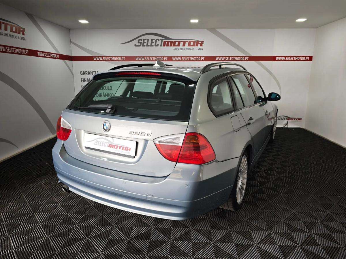 bmw-serie-3-320d-touring-2007-diesel-1995cc