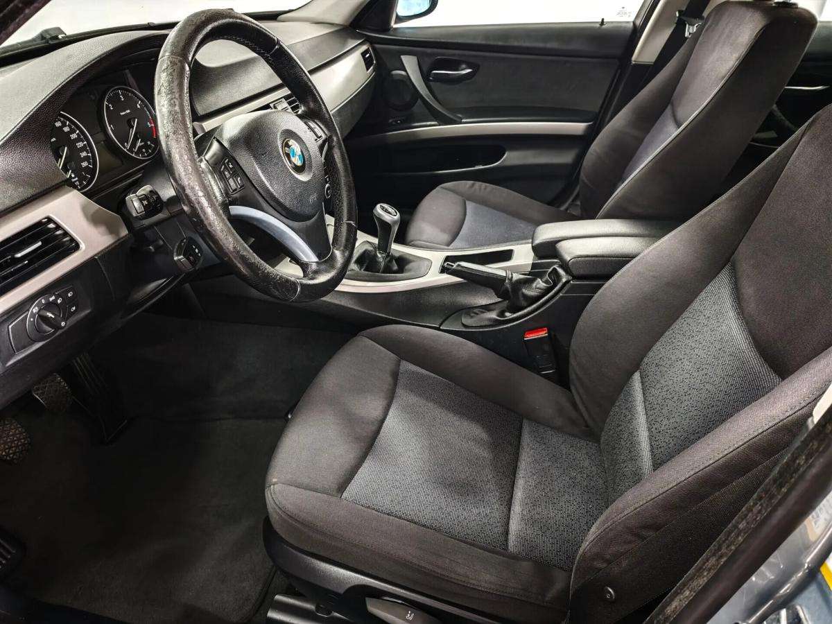 bmw-serie-3-320d-touring-2007-diesel-1995cc
