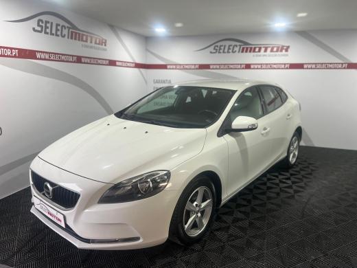 volvo-v40-2017-diesel-1969cc