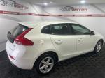 volvo-v40-2017-diesel-1969cc