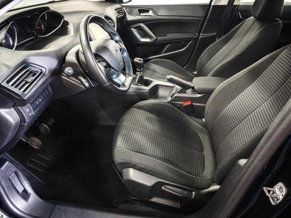 peugeot-308-2020-gasolina-1199cc