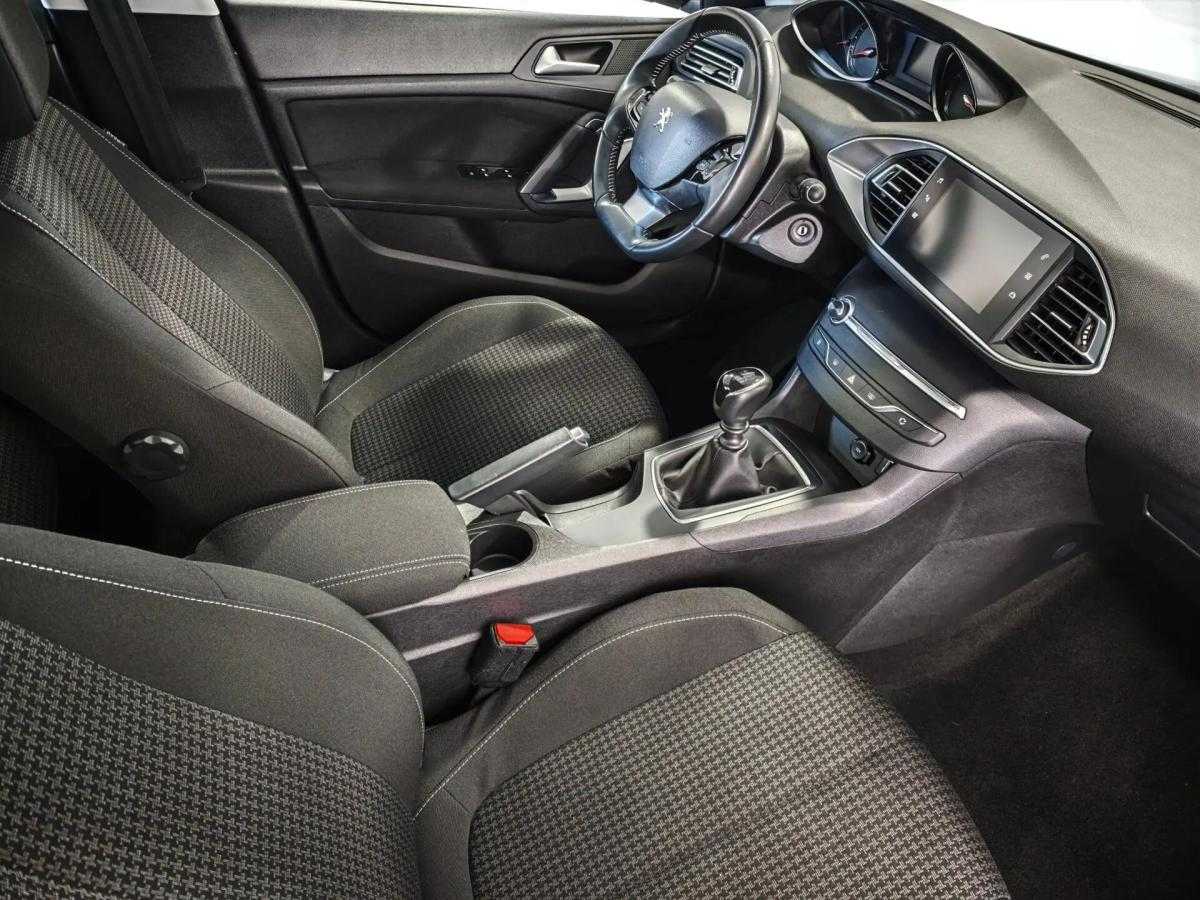 peugeot-308-2020-gasolina-1199cc