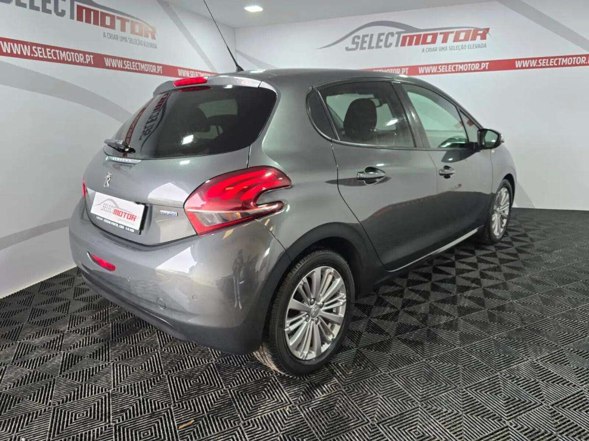 peugeot-208-2016-diesel-1560cc