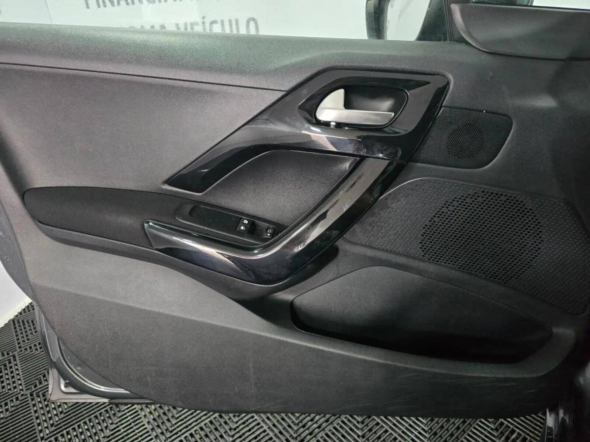 peugeot-208-2016-diesel-1560cc