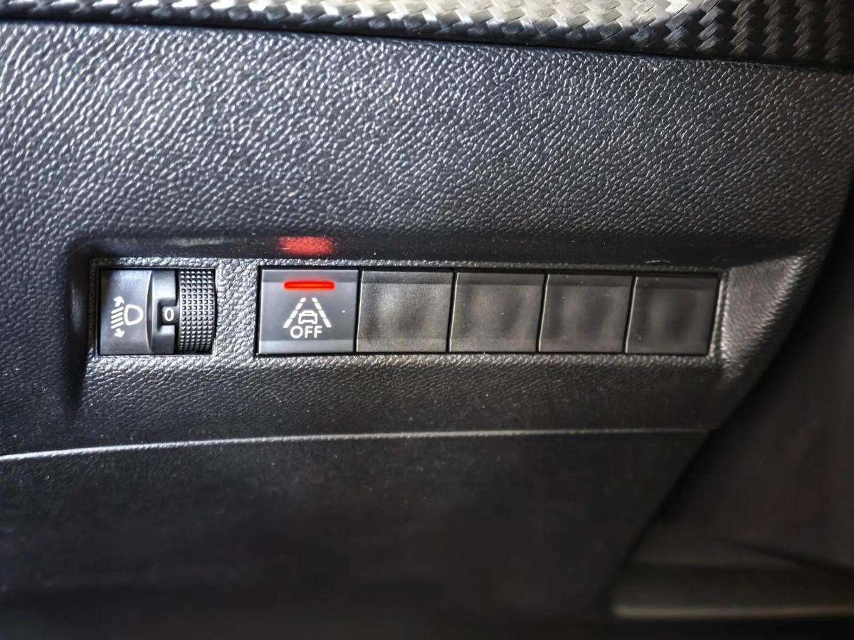 peugeot-2008-2020-gasolina-1199cc