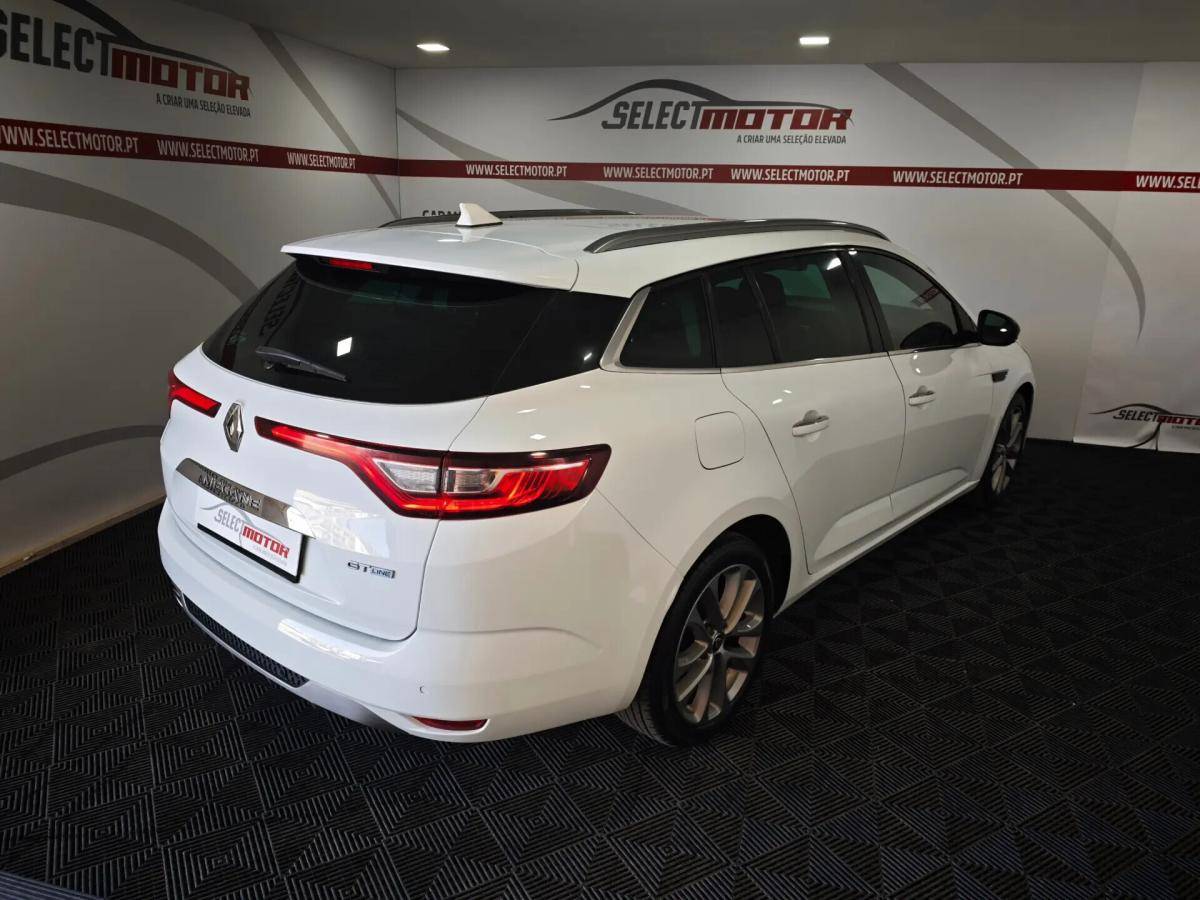 renault-megane-sport-tourer-2017-diesel-1461cc