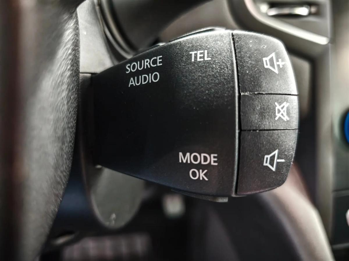 renault-megane-sport-tourer-2017-diesel-1461cc