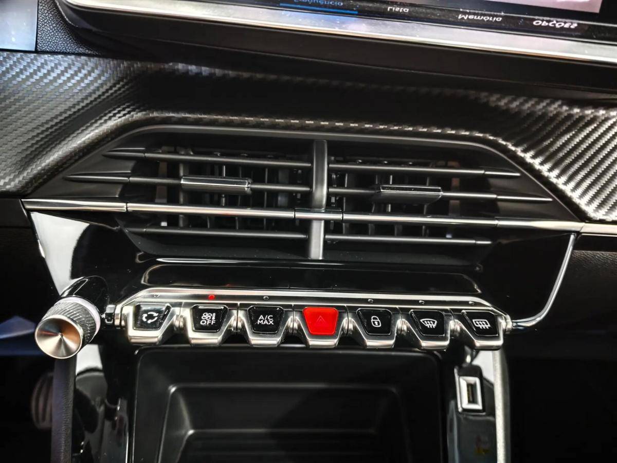 peugeot-208-2021-gasolina-1199cc