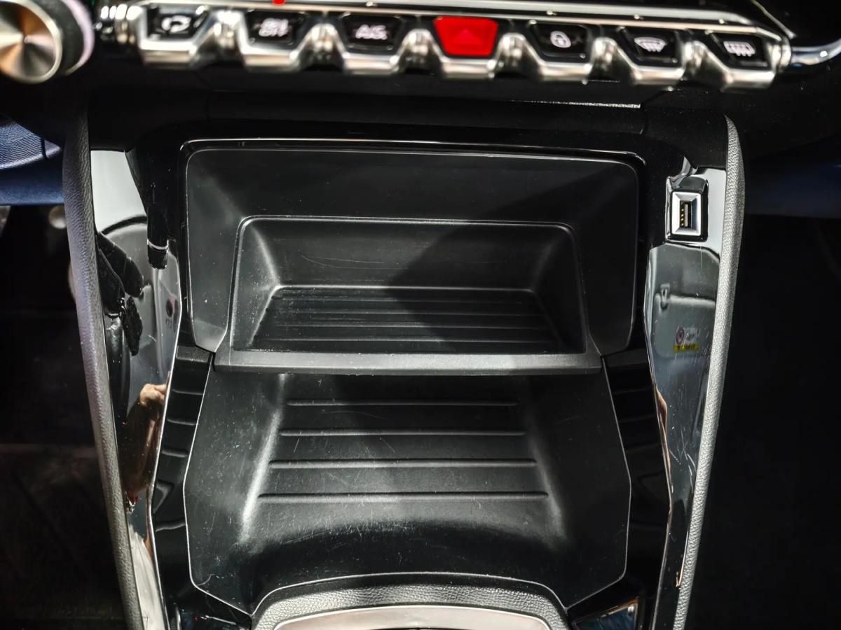 peugeot-208-2021-gasolina-1199cc