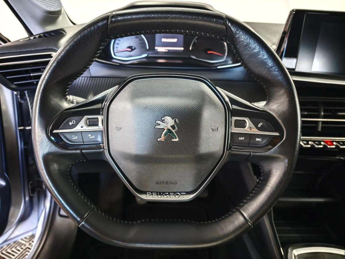 peugeot-208-2021-gasolina-1199cc