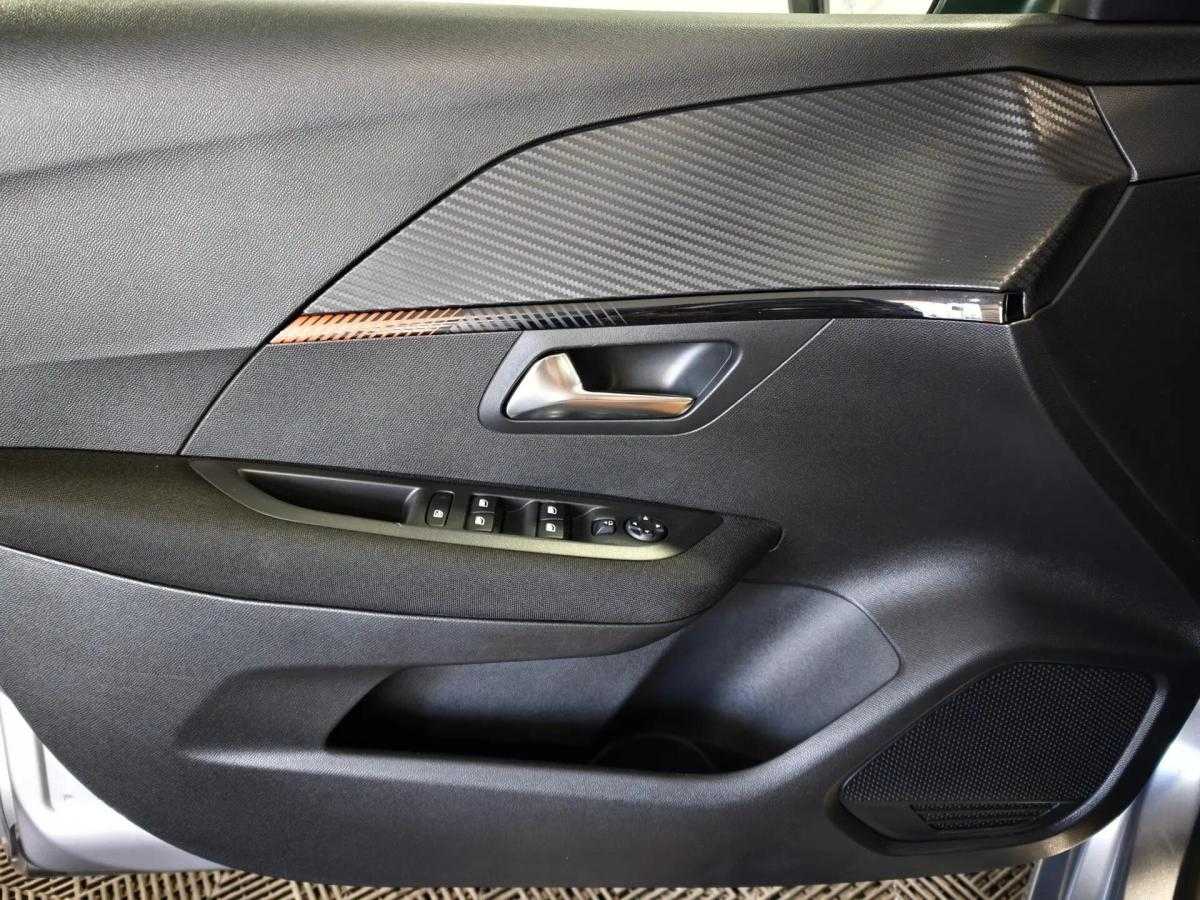peugeot-208-2021-gasolina-1199cc