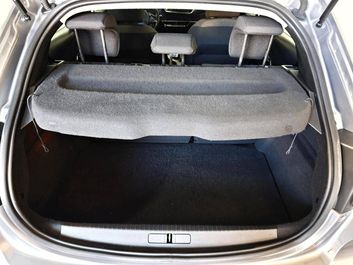 peugeot-208-2021-gasolina-1199cc