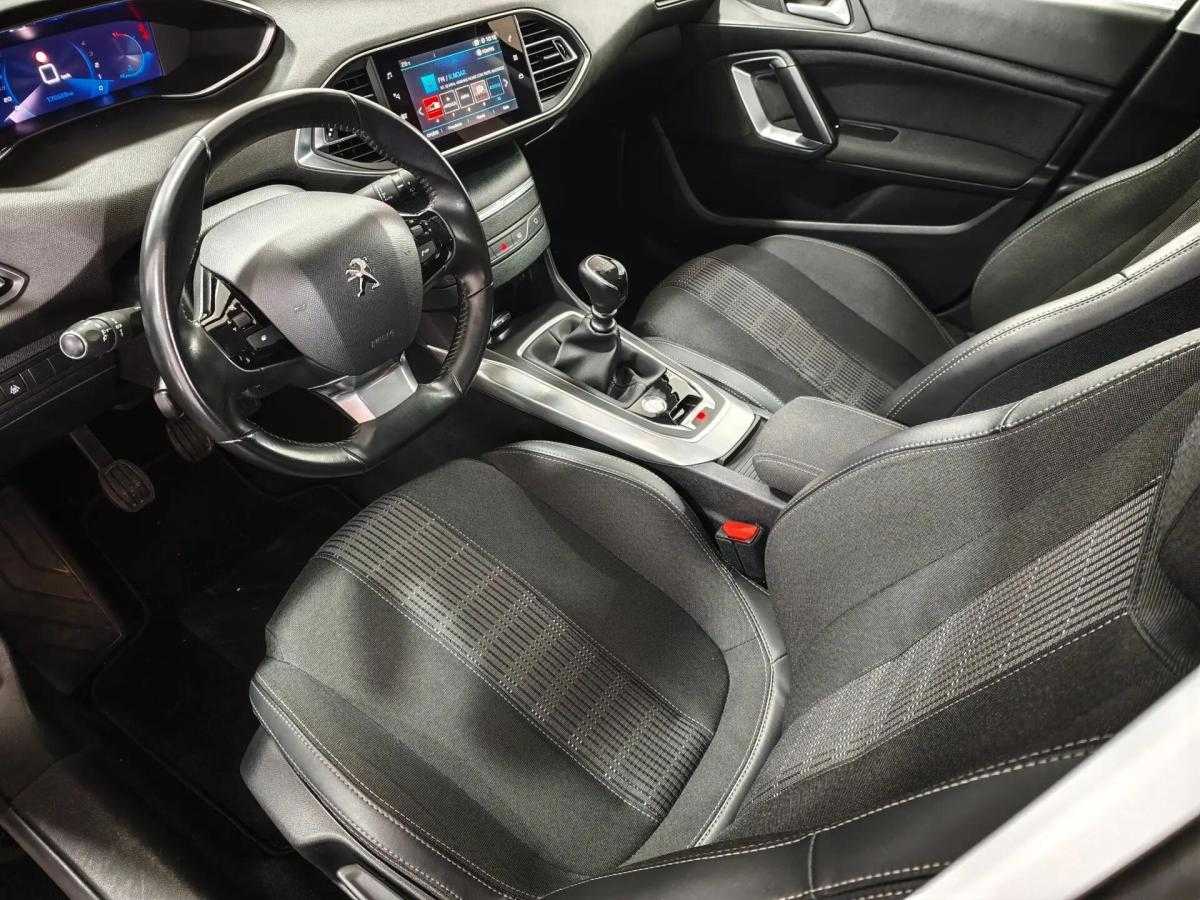 peugeot-308-sw-2021-gasolina-1199cc