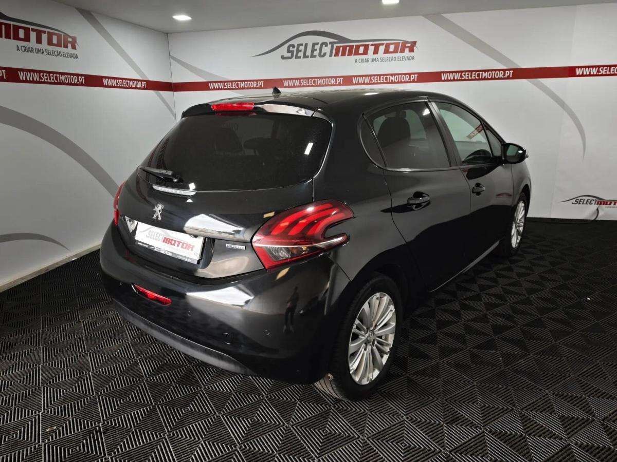 peugeot-208-2016-gasolina-1199cc