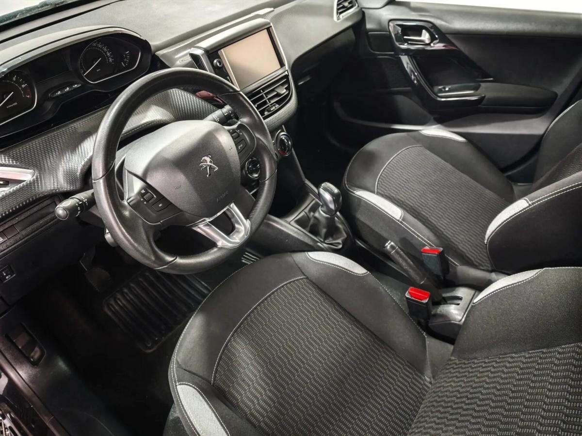 peugeot-208-2016-gasolina-1199cc