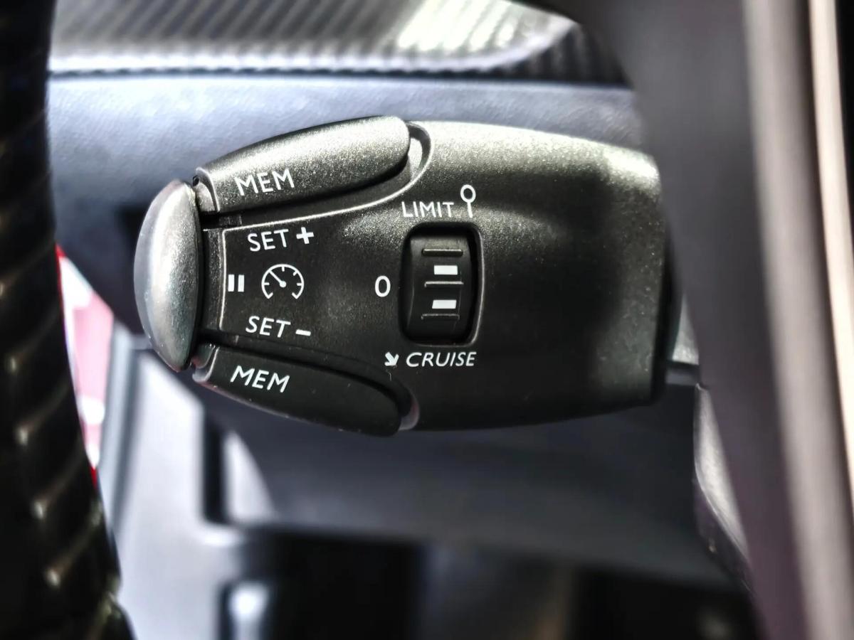 peugeot-e-2008-2021-eletrico-0cc