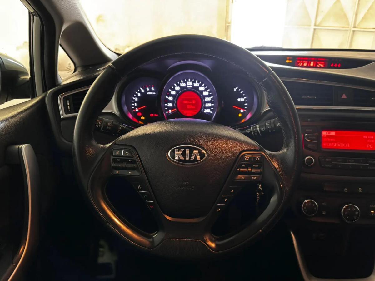 kia-ceed-sw-2016-diesel-1396cc