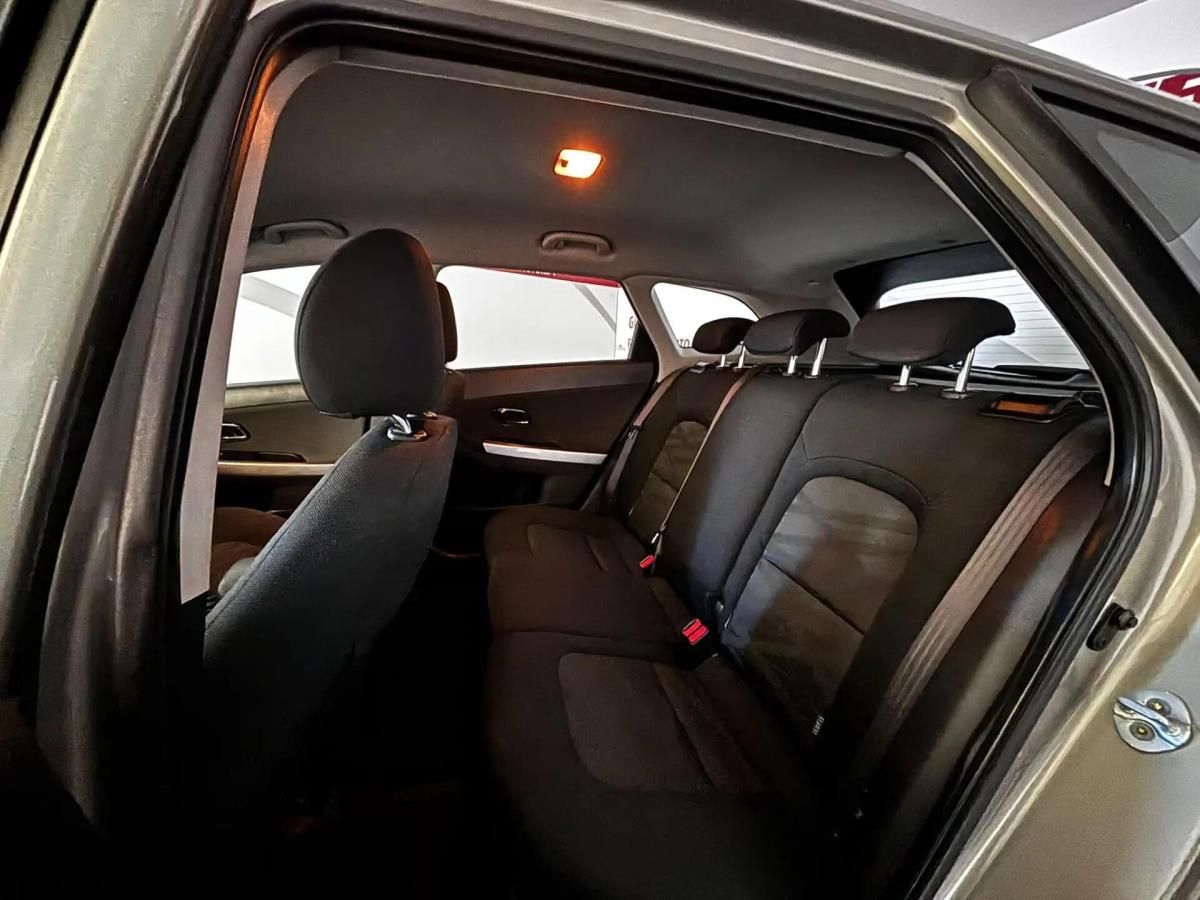 kia-ceed-sw-2016-diesel-1396cc