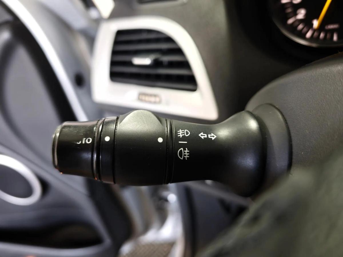 renault-megane-coupe-2010-gasolina-1197cc