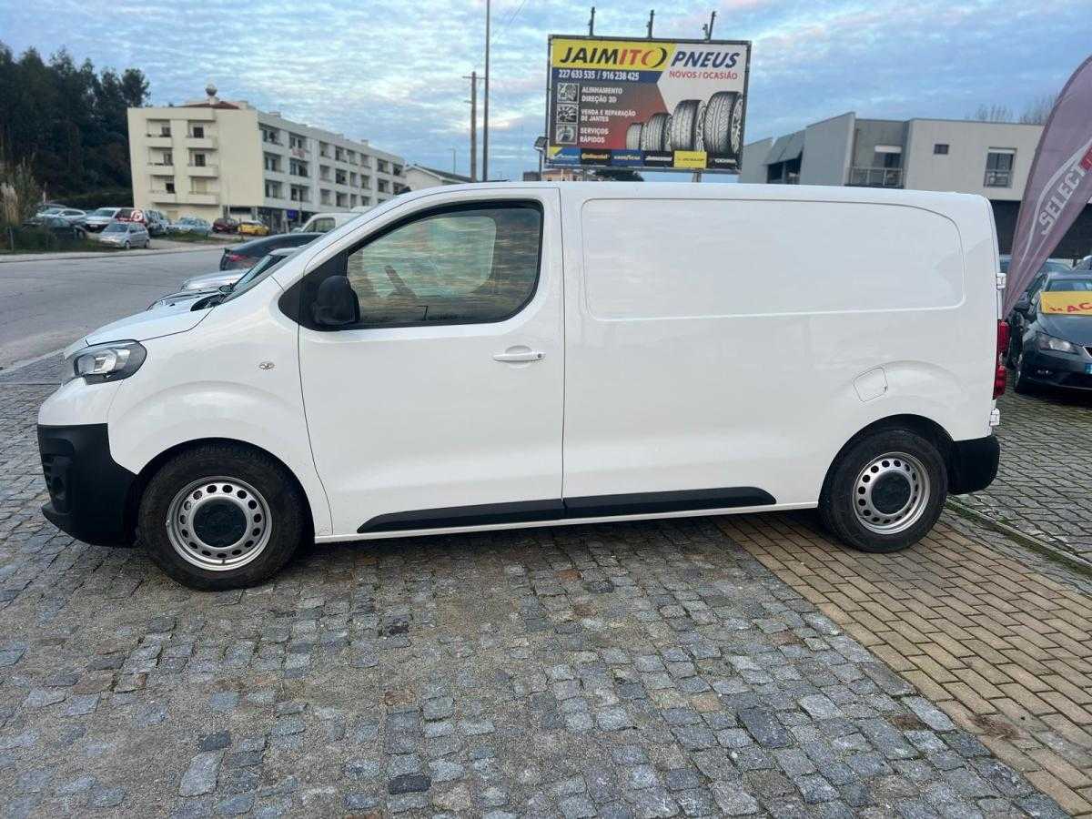 peugeot-expert-2019-diesel-1560cc