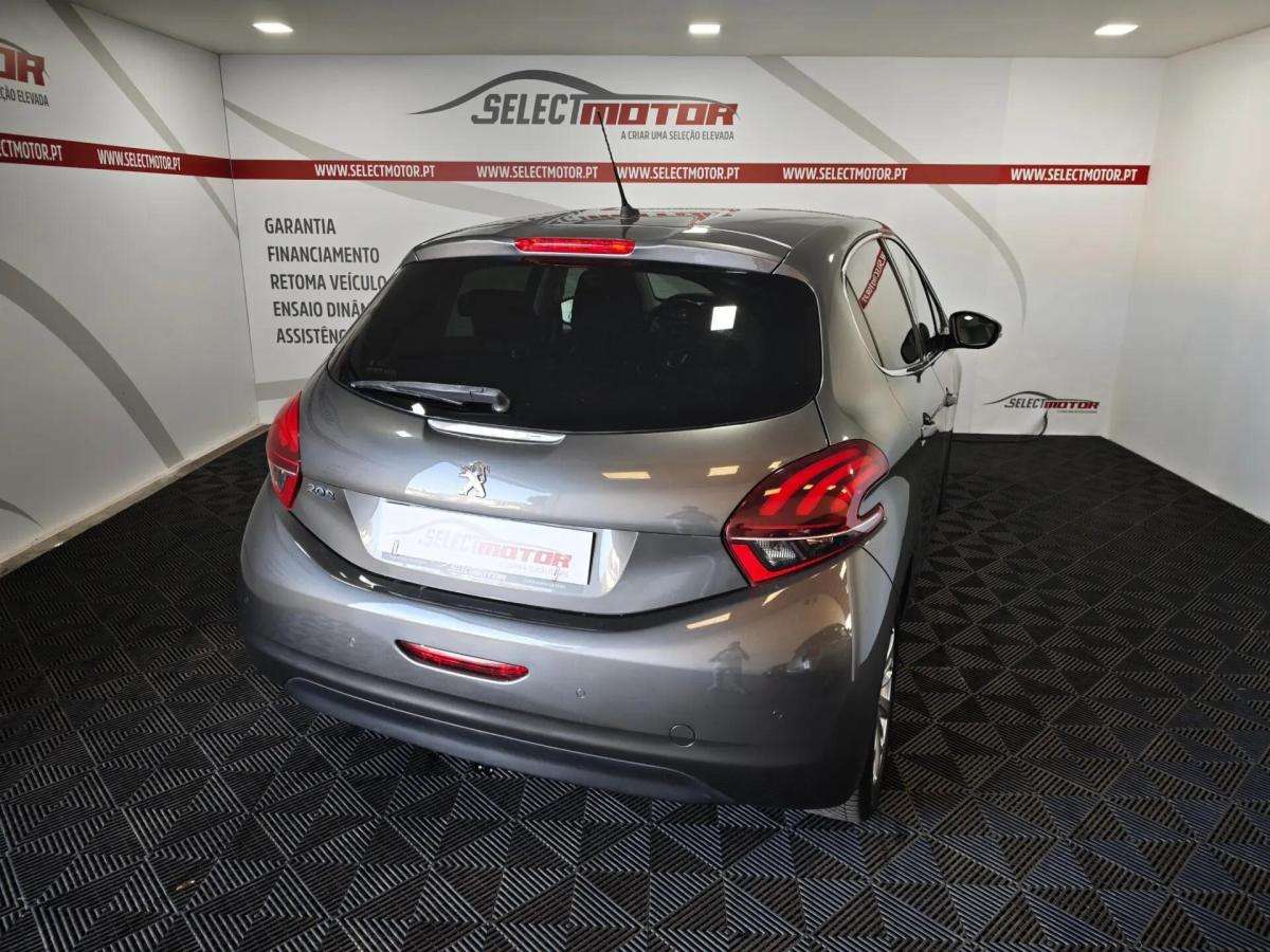 peugeot-208-2019-gasolina-1199cc
