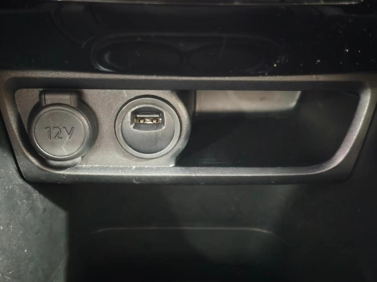 peugeot-208-2019-gasolina-1199cc