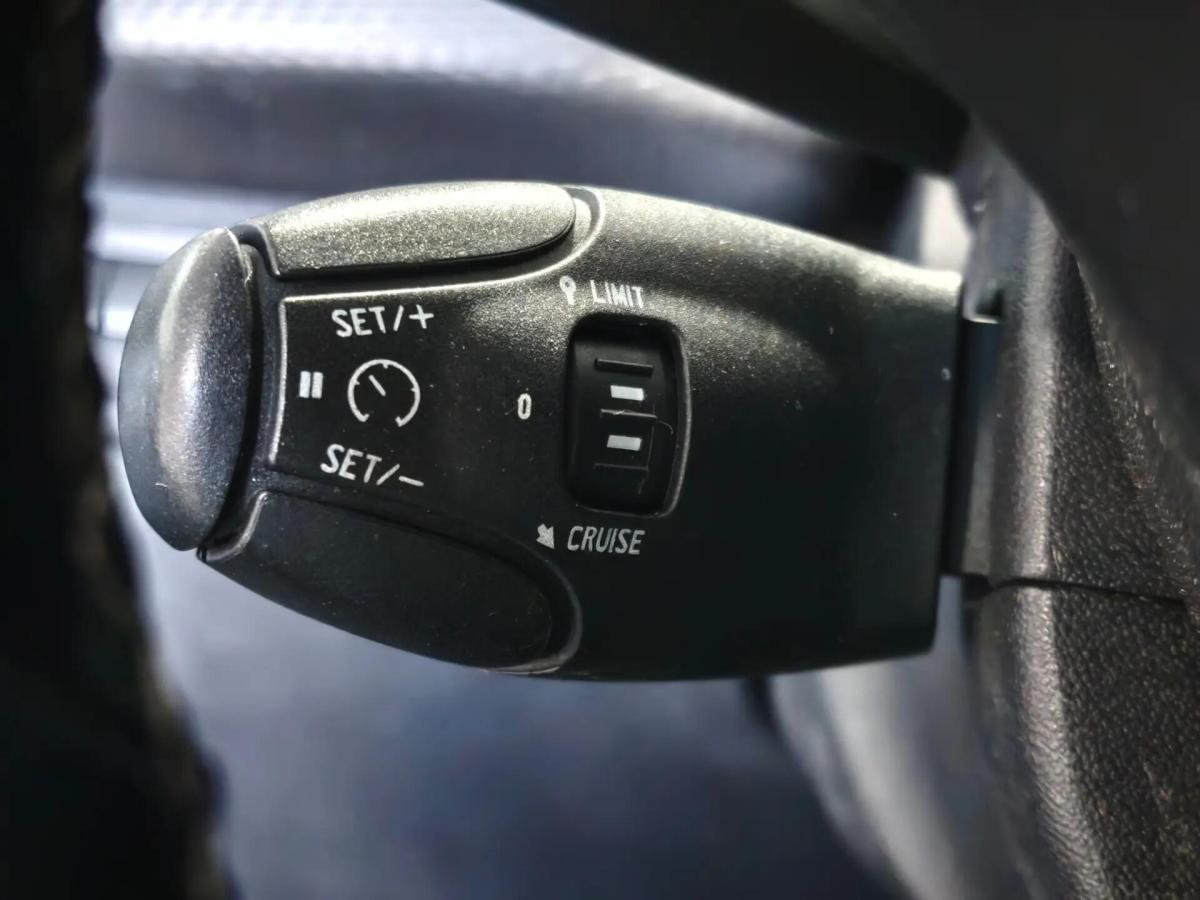 peugeot-208-2019-gasolina-1199cc