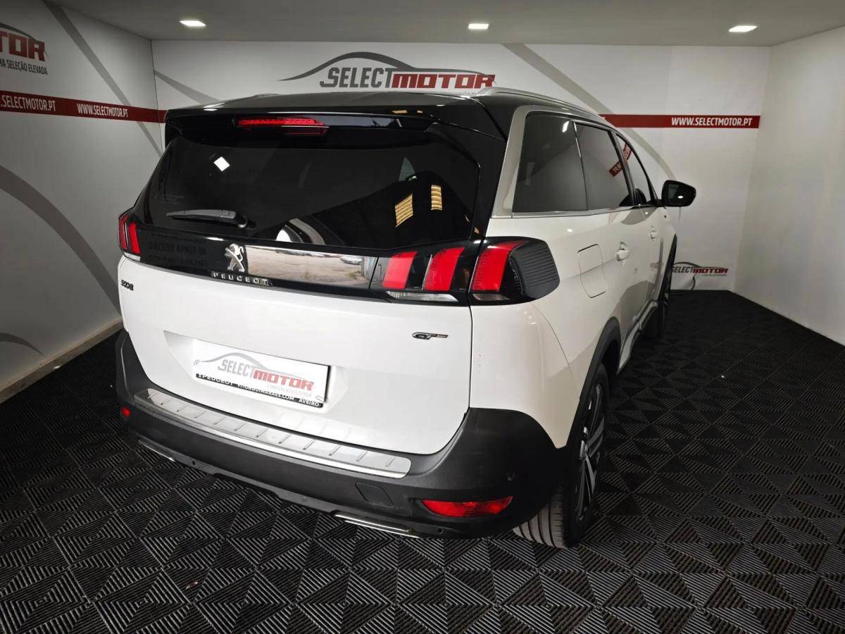 peugeot-5008-2018-diesel-1997cc