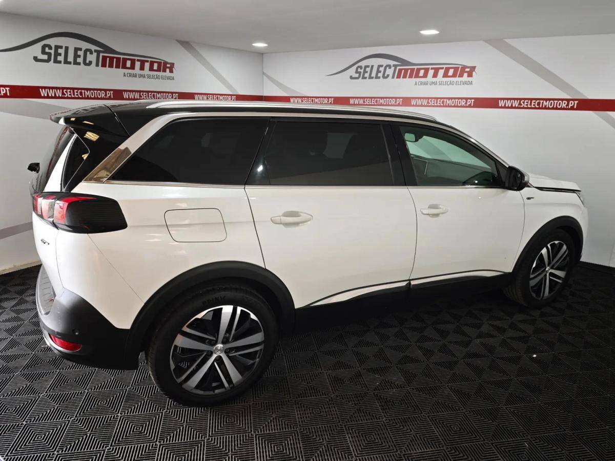 peugeot-5008-2018-diesel-1997cc
