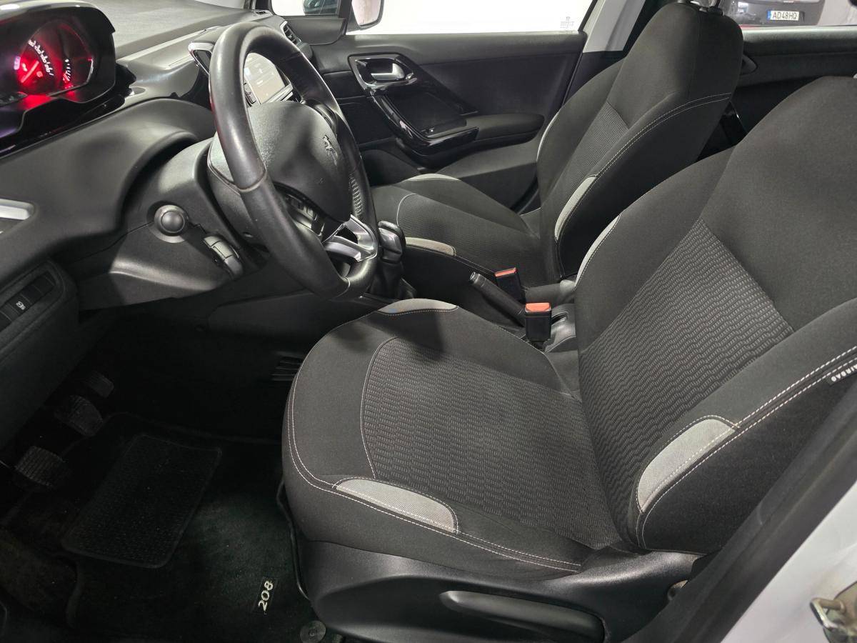 peugeot-208-2015-gasolina-1199cc