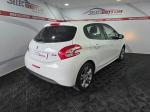 peugeot-208-2015-gasolina-1199cc